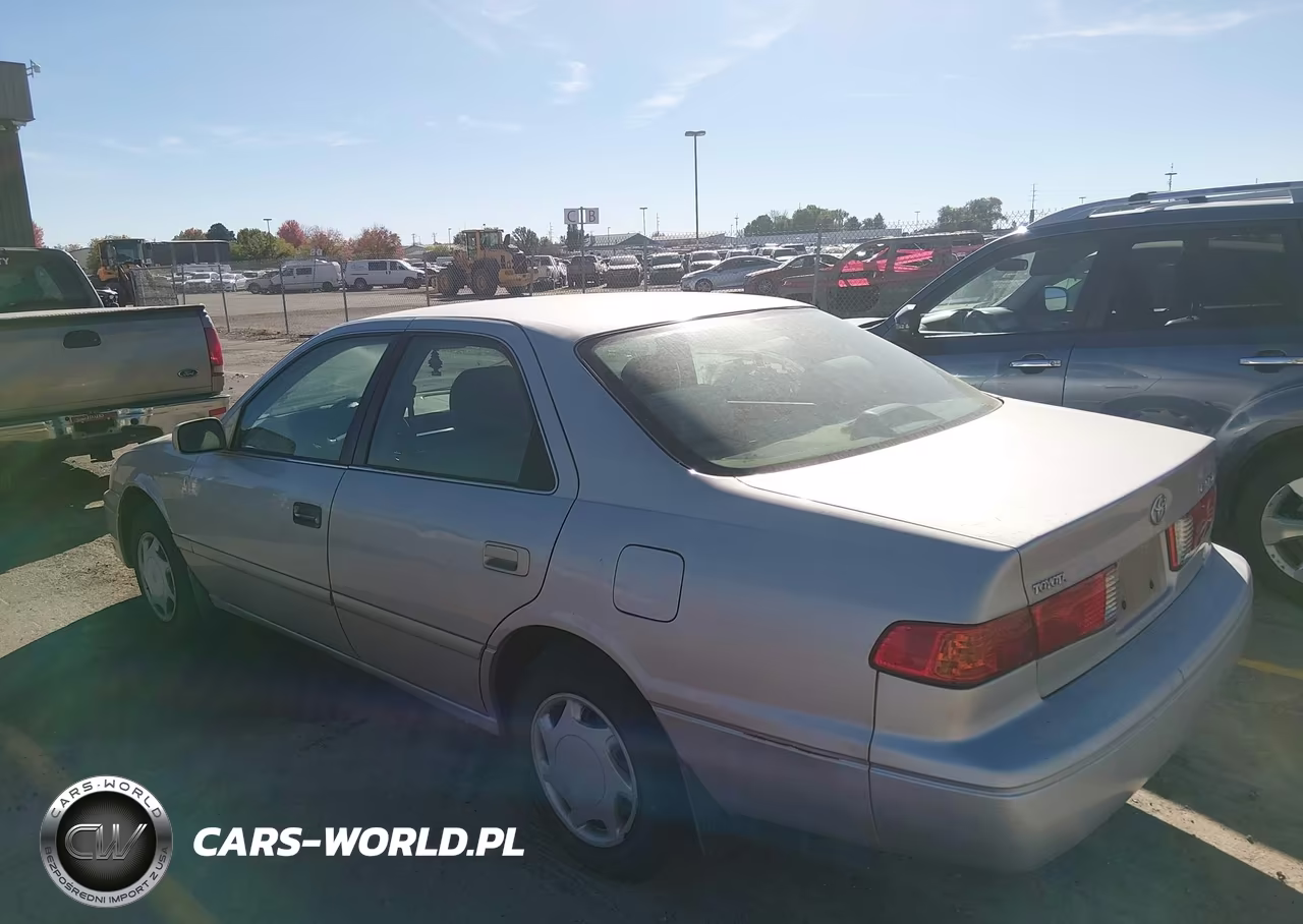 2000 Toyota Camry Ce VIN:4T1BG22K1YU665469 - 3