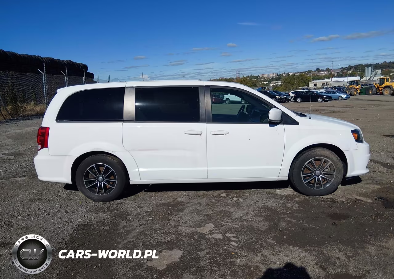 2018 Dodge Grand Caravan Se Plus VIN:2C4RDGBG7JR199019 - 13