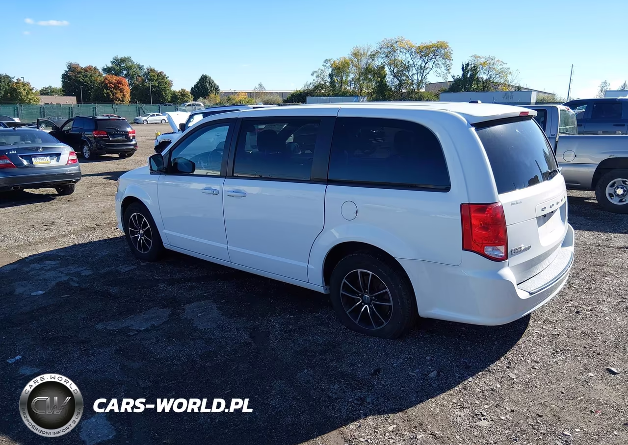 2018 Dodge Grand Caravan Se Plus VIN:2C4RDGBG7JR199019 - 3