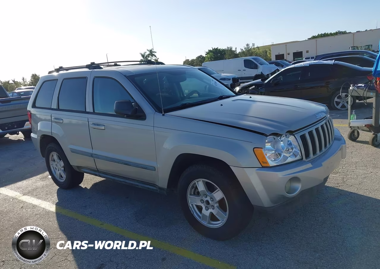 2007 Jeep Grand Cherokee Laredo VIN:1J8GS48K27C680474 - 12