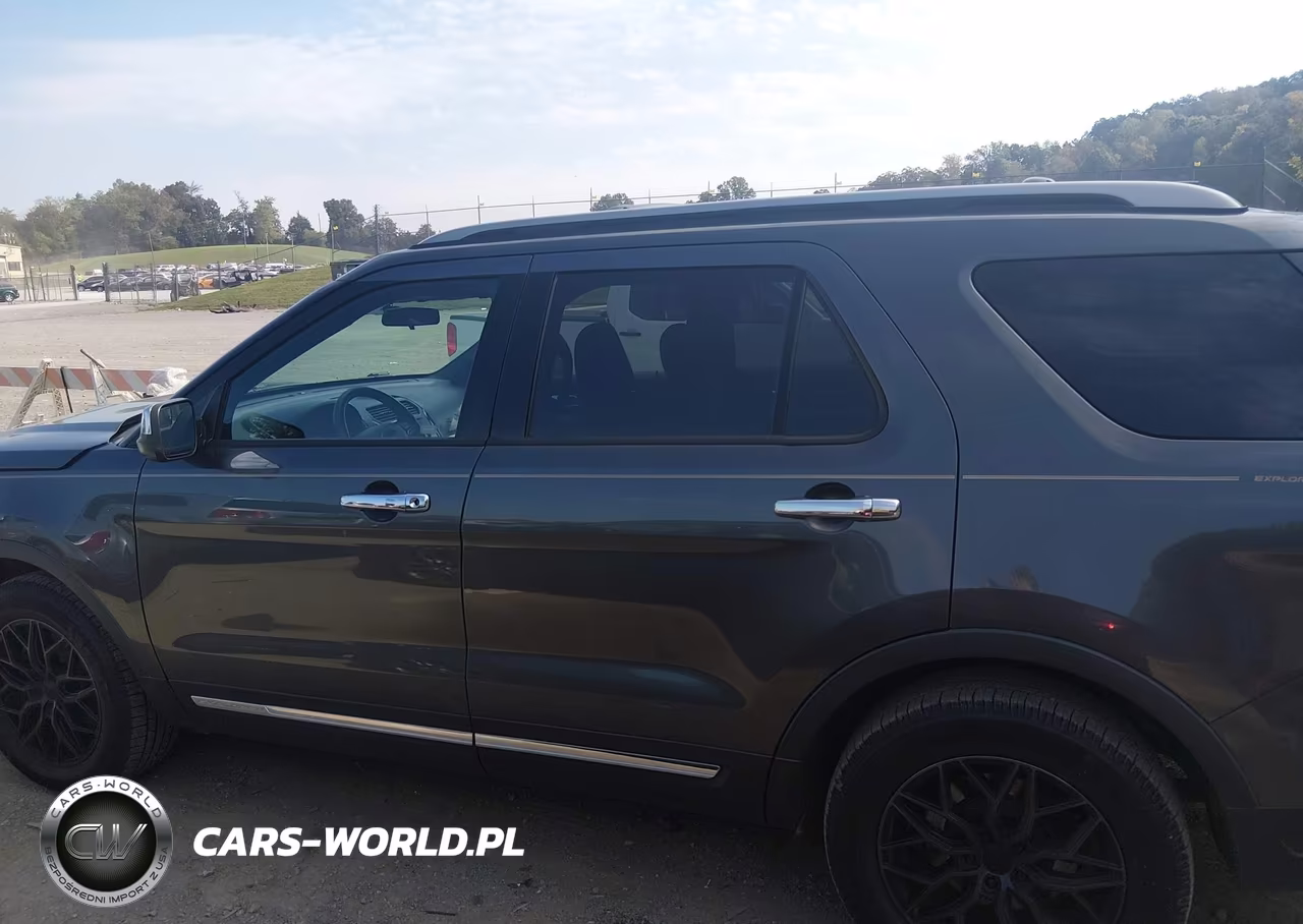 2018 Ford Explorer Xlt VIN:1FM5K7D86JGA24607 - 14