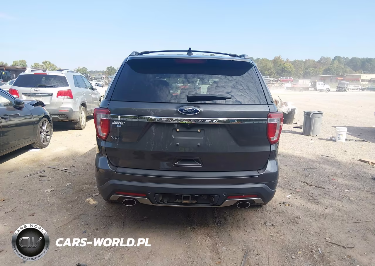 2018 Ford Explorer Xlt VIN:1FM5K7D86JGA24607 - 16