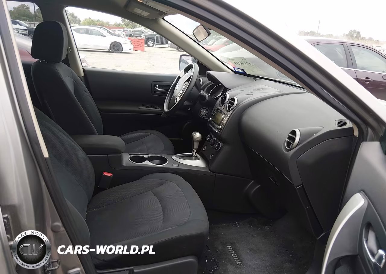 2013 Nissan Rogue S VIN:JN8AS5MV2DW651946 - 5