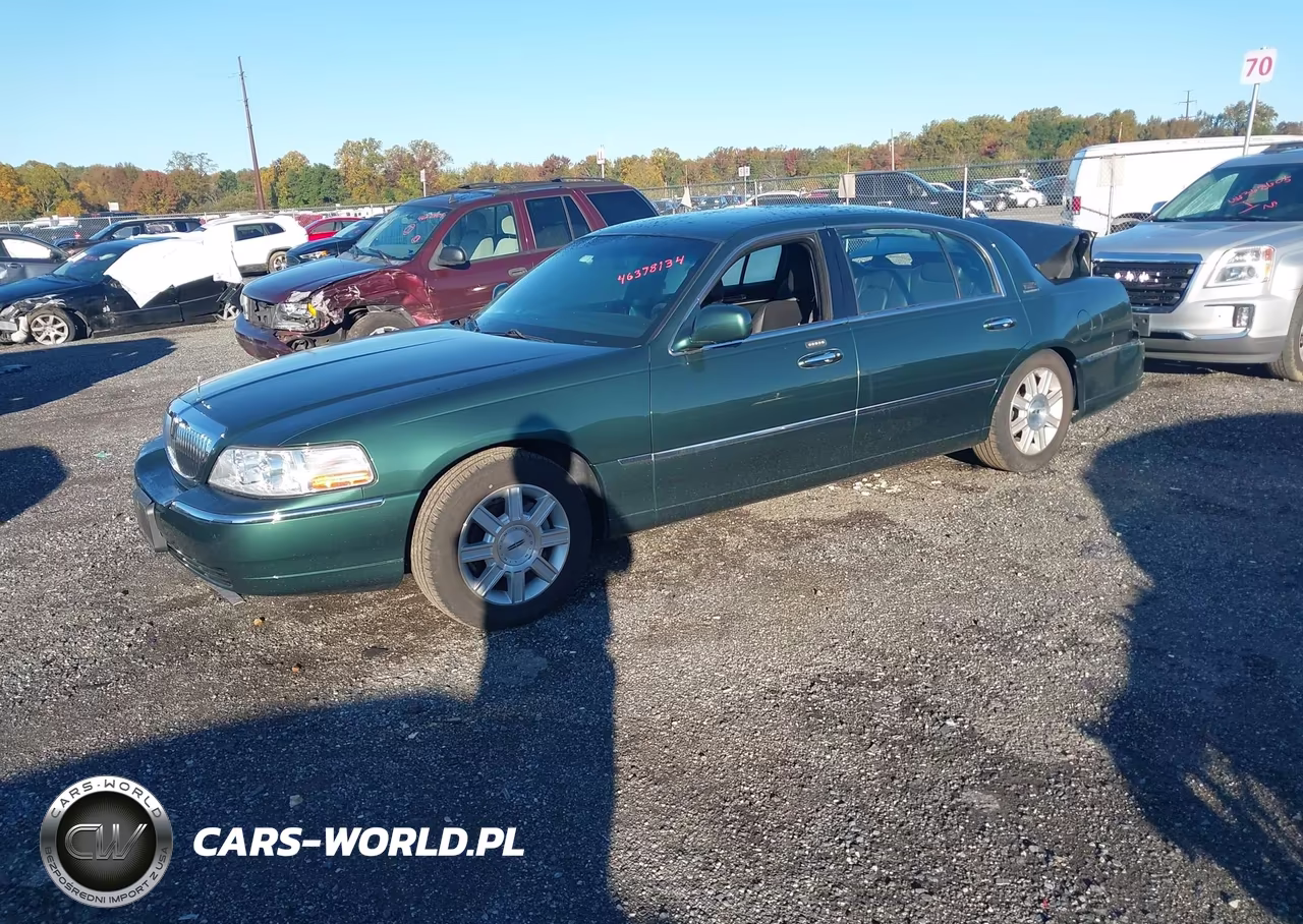 2007 Lincoln Town Car Executive L VIN:1LNHM84W97Y635391 - 2