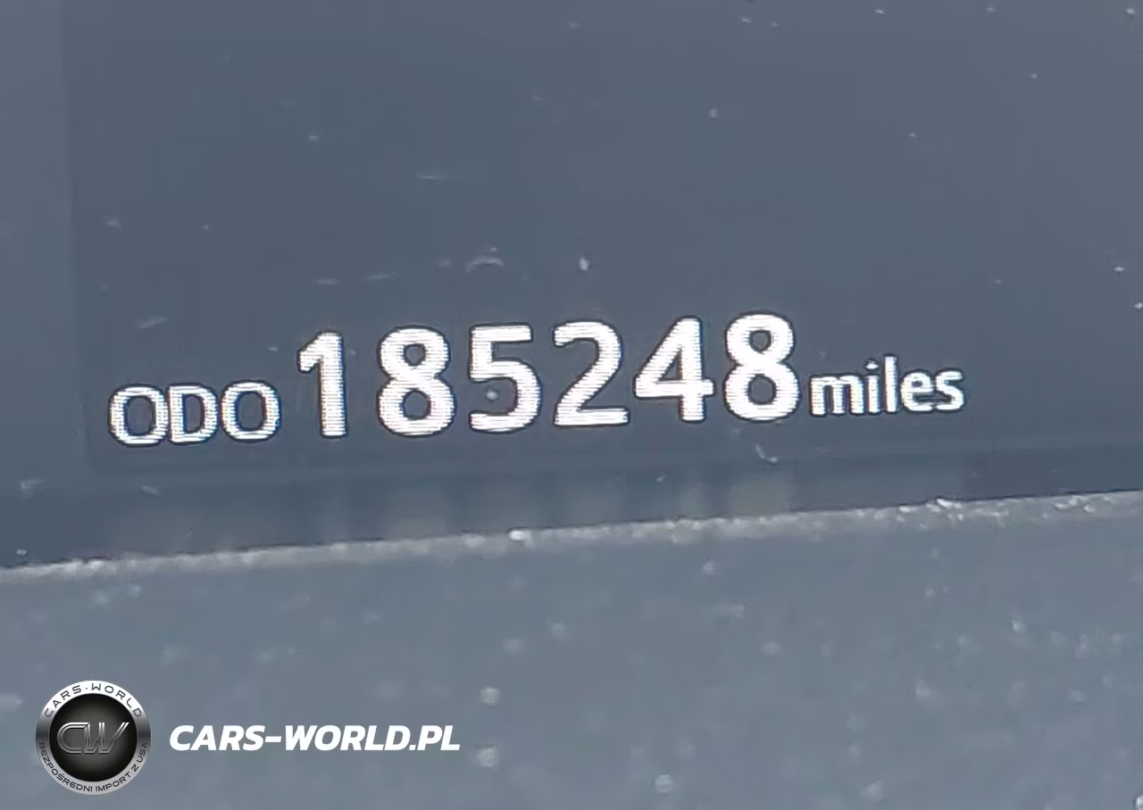 2021 Toyota Prius L Eco VIN:JTDKAMFU9M3149339 - 14