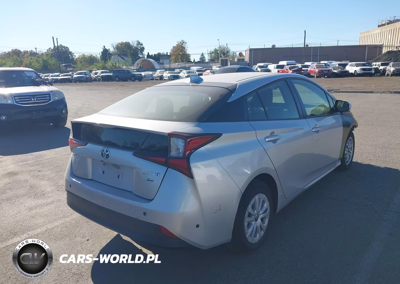 2021 Toyota Prius L Eco VIN:JTDKAMFU9M3149339 - 15