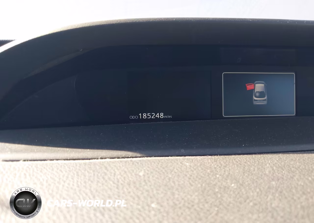 2021 Toyota Prius L Eco VIN:JTDKAMFU9M3149339 - 7