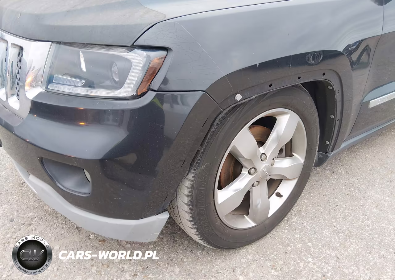 2013 Jeep Grand Cherokee Overland VIN:1C4RJFCT6DC586883 - 17