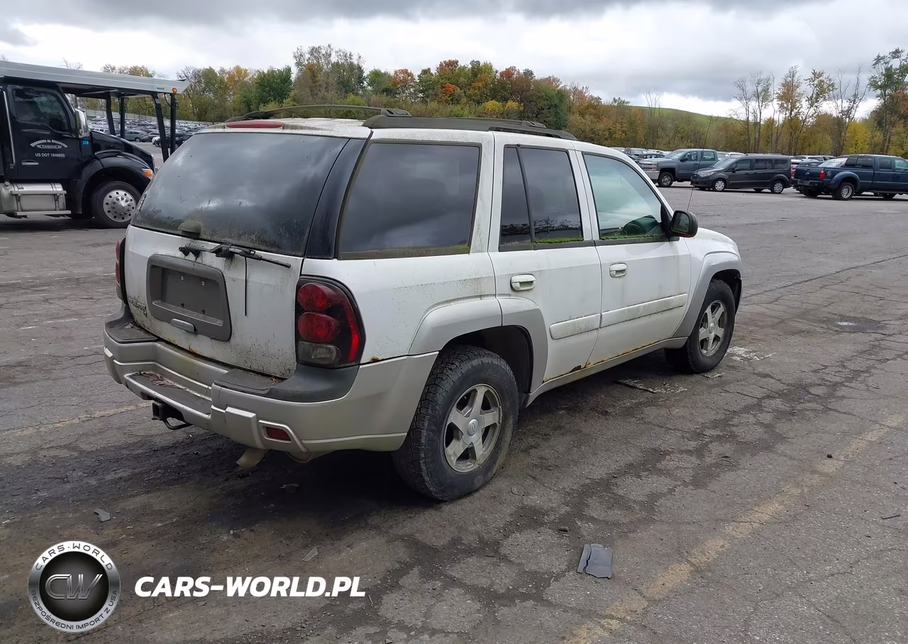 2005 Chevrolet Trailblazer Ls-Lt VIN:1GNDT13S452356482 - 4