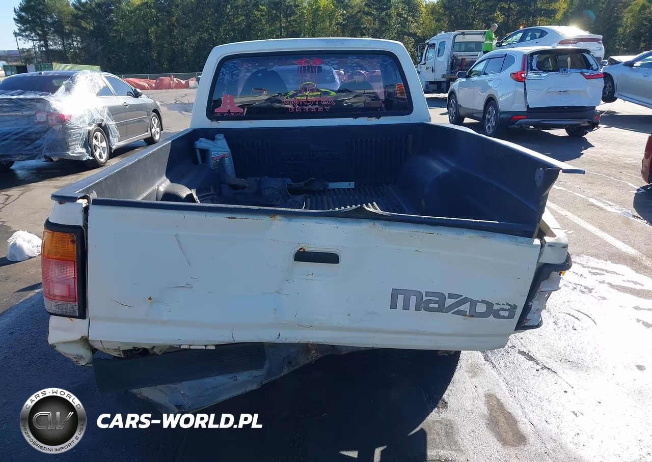1988 Mazda B2200 Cab Plus VIN:JM2UF3137J0396404 - 16