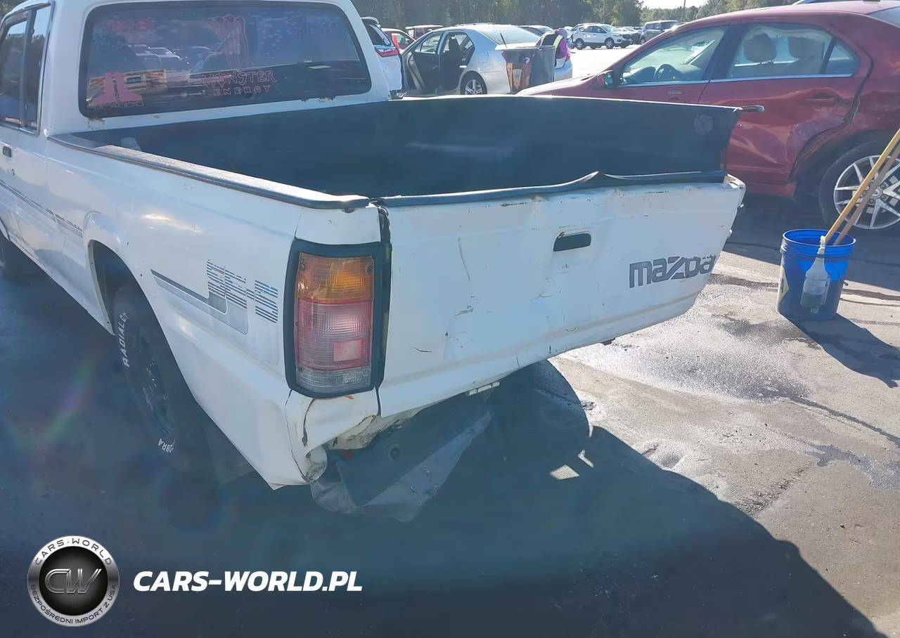 1988 Mazda B2200 Cab Plus VIN:JM2UF3137J0396404 - 19