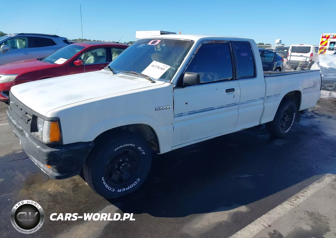 1988 Mazda B2200 Cab Plus VIN:JM2UF3137J0396404 - 2