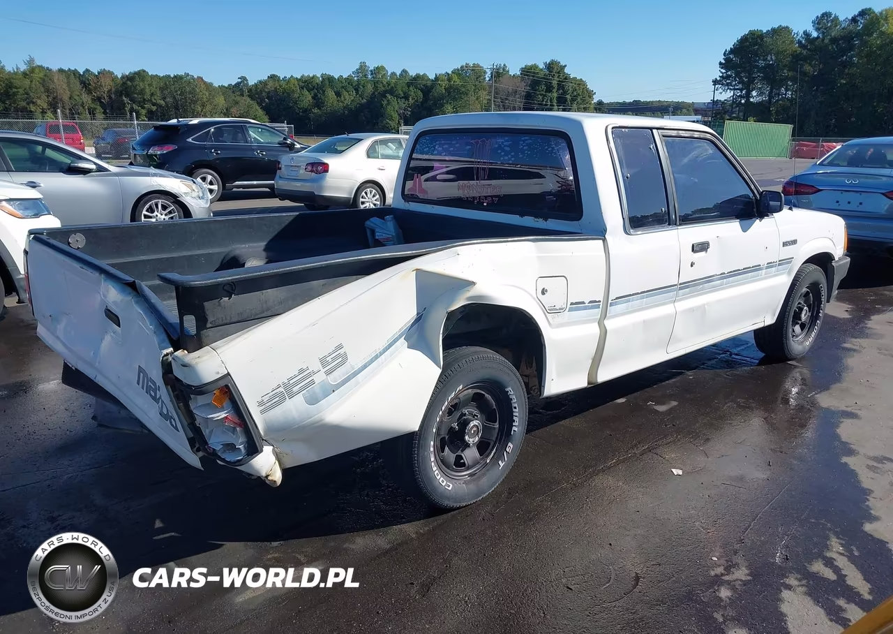 1988 Mazda B2200 Cab Plus VIN:JM2UF3137J0396404 - 4