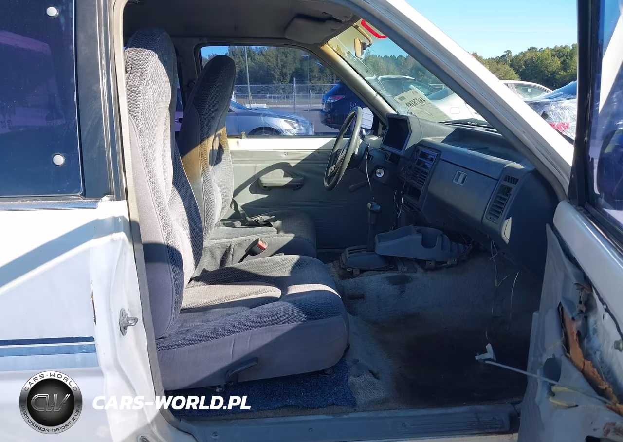 1988 Mazda B2200 Cab Plus VIN:JM2UF3137J0396404 - 5