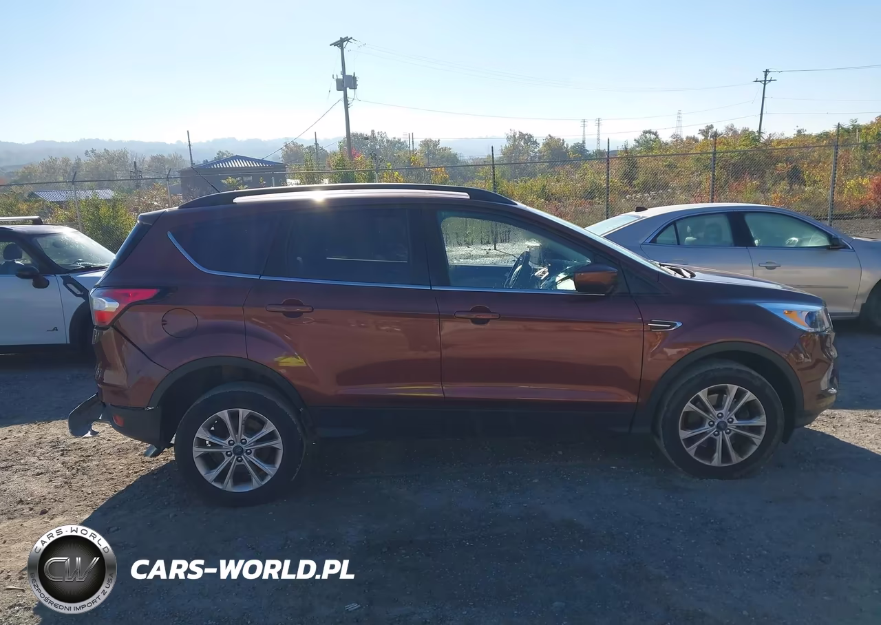 2018 Ford Escape Se VIN:1FMCU9GD4JUC68330 - 13