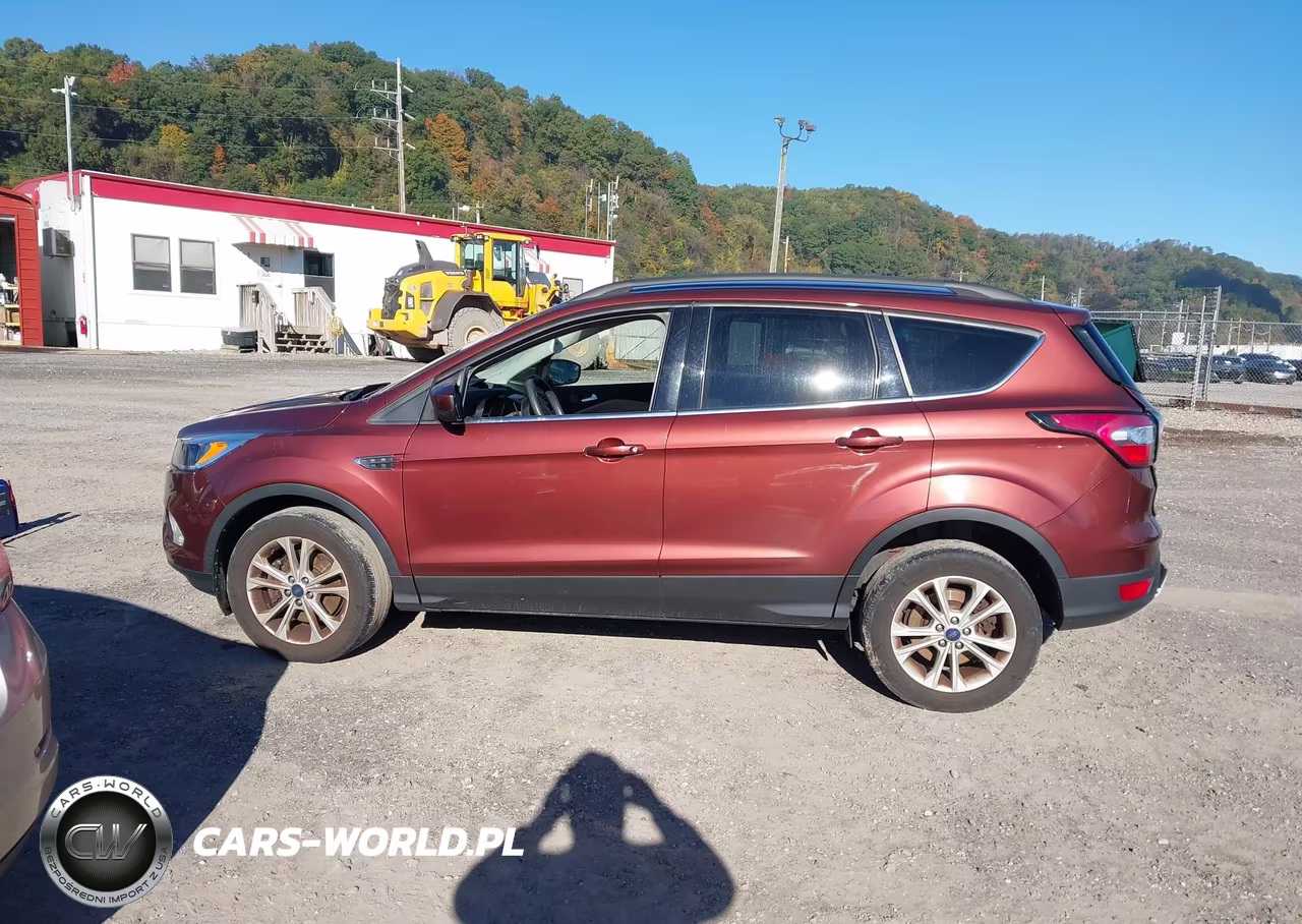 2018 Ford Escape Se VIN:1FMCU9GD4JUC68330 - 14
