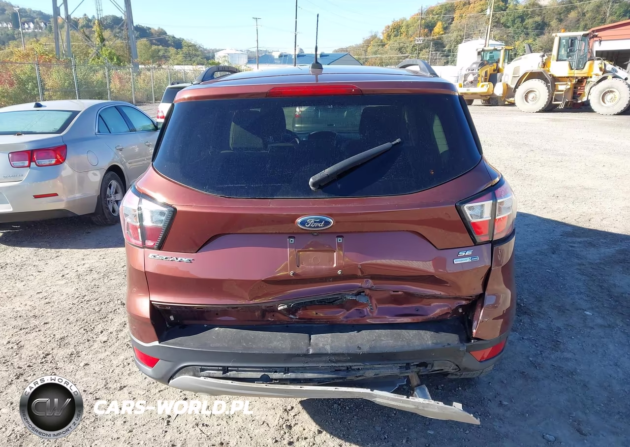 2018 Ford Escape Se VIN:1FMCU9GD4JUC68330 - 16