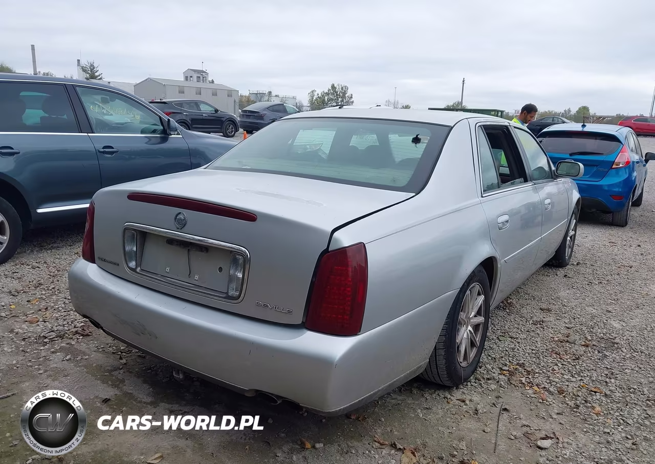 2000 Cadillac Deville Standard VIN:1G6KD57Y9YU334167 - 4