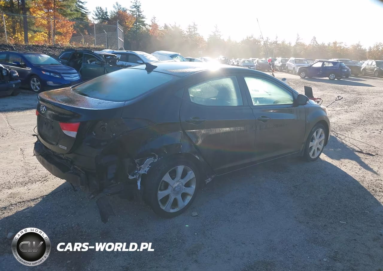 2013 Hyundai Elantra Limited VIN:KMHDH4AE9DU689591 - 4