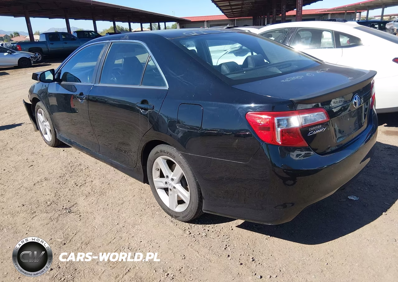 2014 Toyota Camry Se VIN:4T1BF1FK1EU411876 - 3