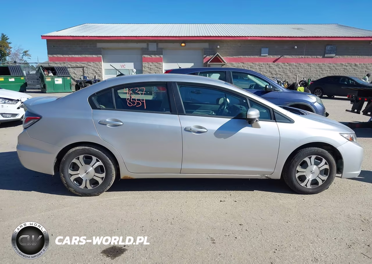 2014 Honda Civic Hybrid VIN:19XFB4F33EE200821 - 14