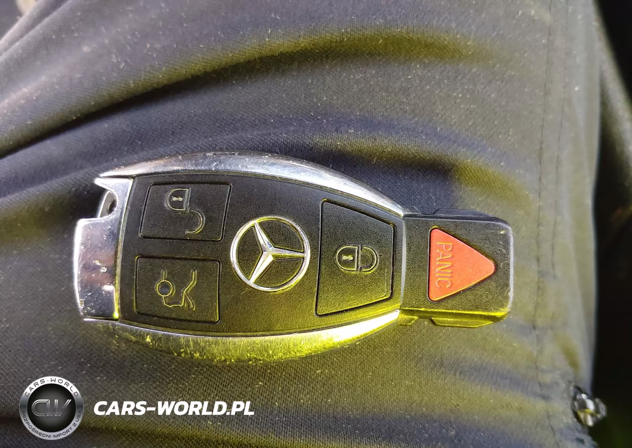 2016 Mercedes-Benz C 300 Sport 4Matic VIN:55SWF4KB0GU101709 - 11