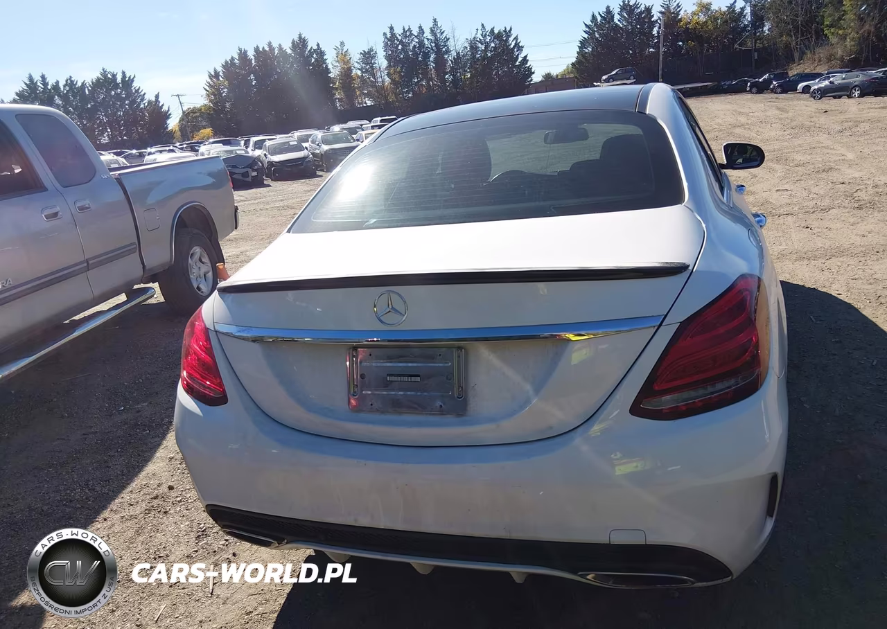2016 Mercedes-Benz C 300 Sport 4Matic VIN:55SWF4KB0GU101709 - 16