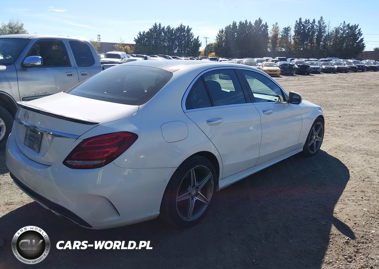 2016 Mercedes-Benz C 300 Sport 4Matic VIN:55SWF4KB0GU101709 - 4