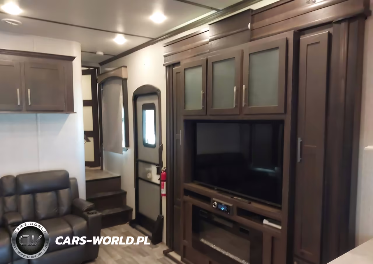 2018 Keystone Rv Other VIN:4YDF42133JR800627 - 18