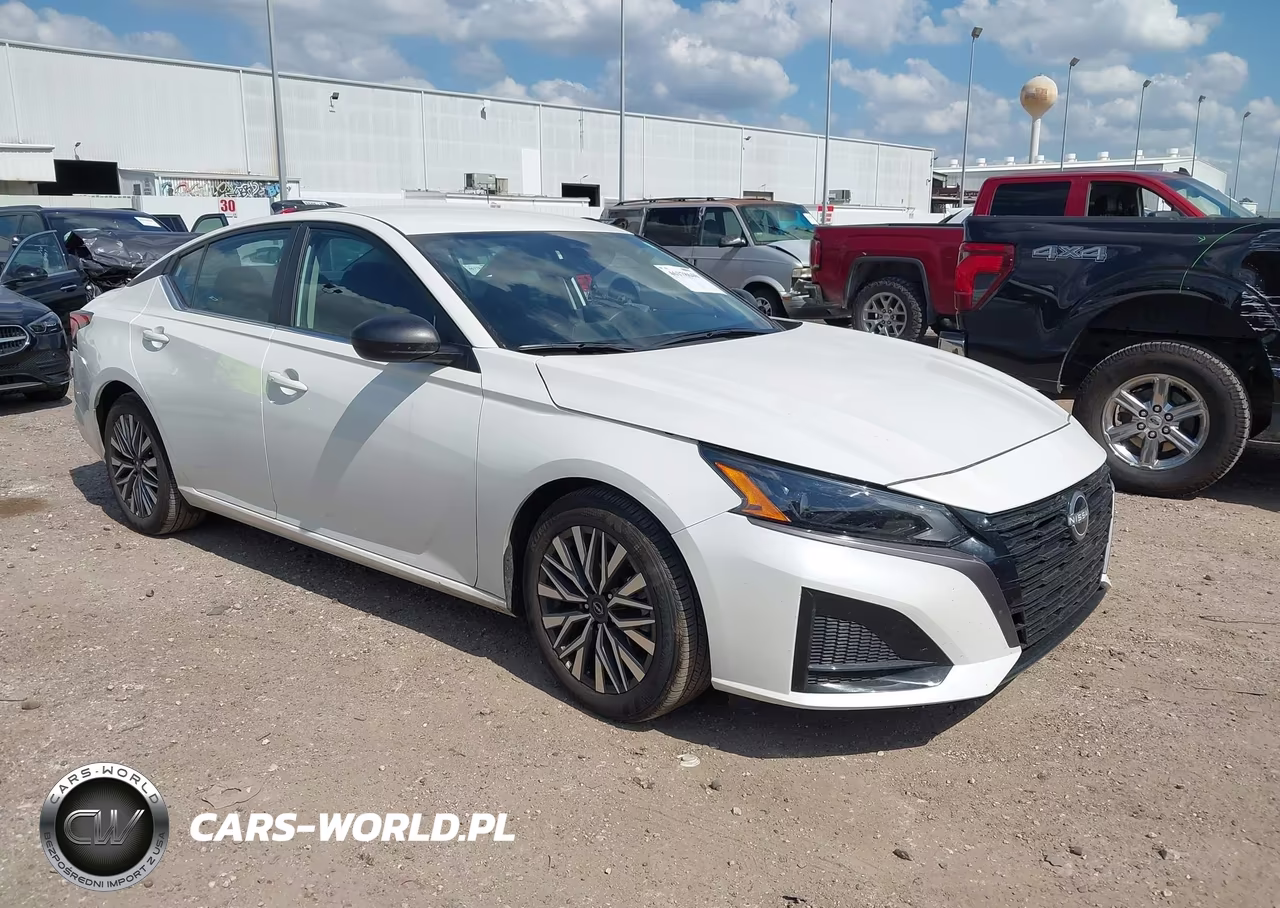 2026 Nissan Altima Sv Fwd – zdjęcie 1 z 17