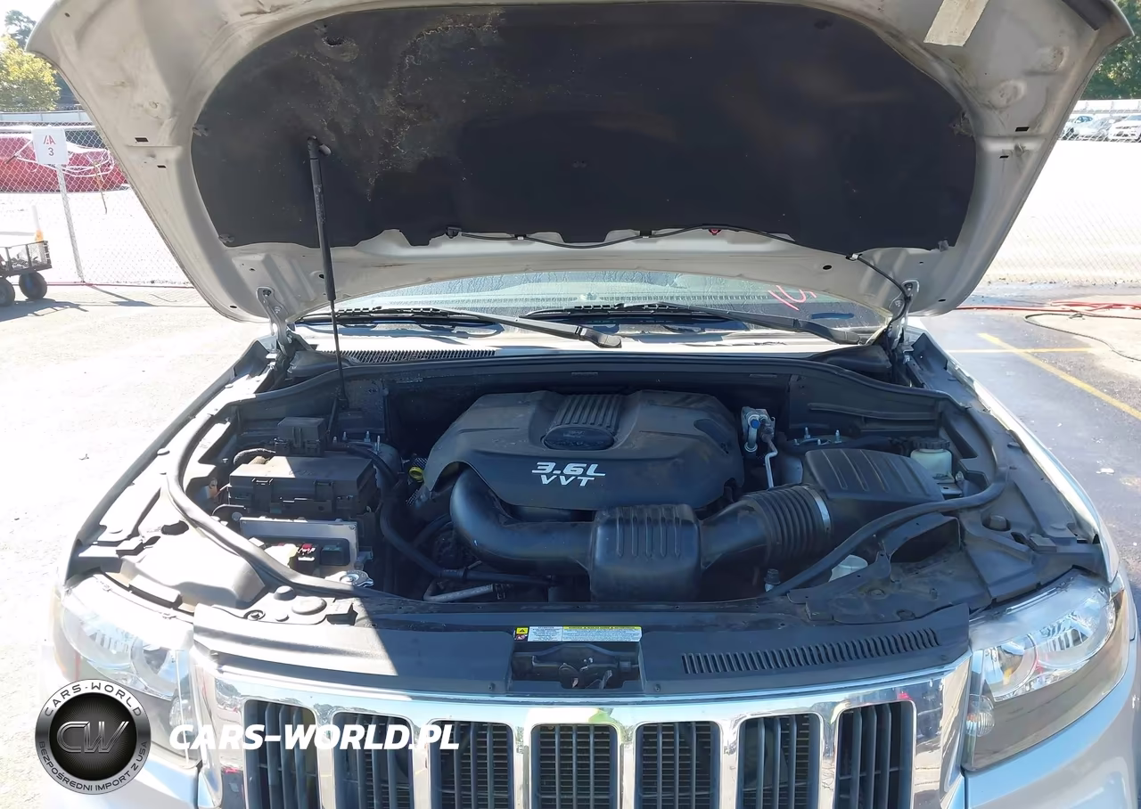 2012 Jeep Grand Cherokee Laredo VIN:1C4RJEAG5CC119615 - 10