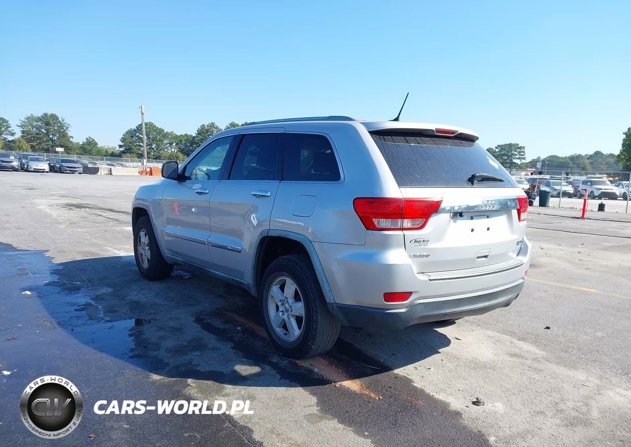 2012 Jeep Grand Cherokee Laredo VIN:1C4RJEAG5CC119615 - 3