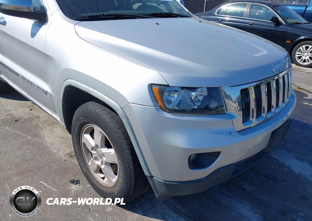 2012 Jeep Grand Cherokee Laredo VIN:1C4RJEAG5CC119615 - 6