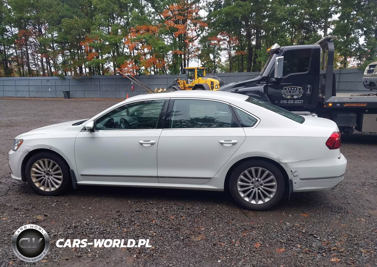 2017 Volkswagen Passat 1.8T Se VIN:1VWBT7A35HC006997 - 14