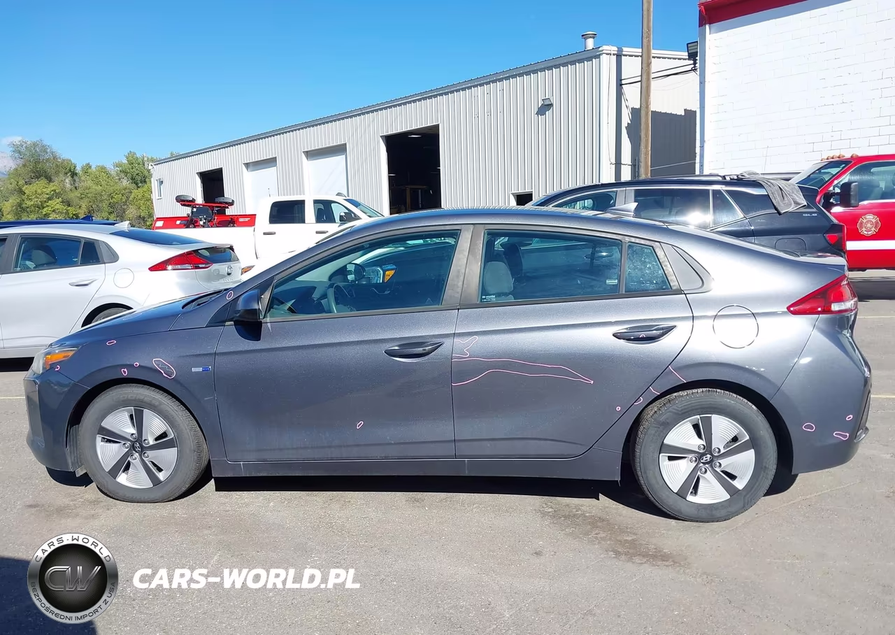 2019 Hyundai Ioniq Hybrid Blue VIN:KMHC65LC7KU106936 - 14