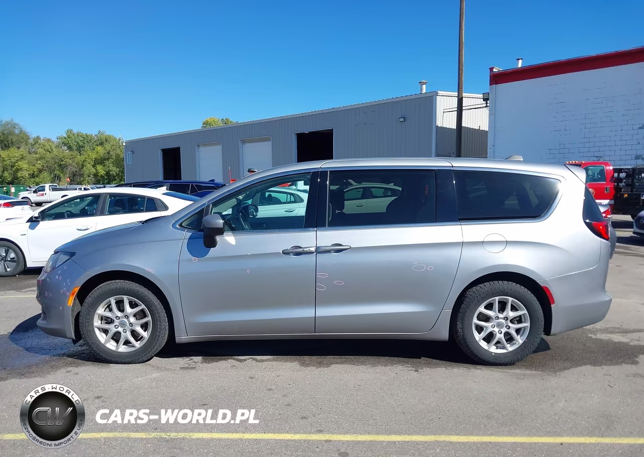 2021 Chrysler Voyager Lx VIN:2C4RC1CG3MR568428 - 14