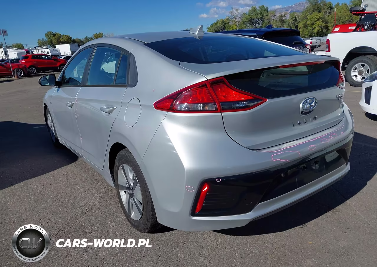 2019 Hyundai Ioniq Hybrid Blue VIN:KMHC65LC1KU158952 - 3