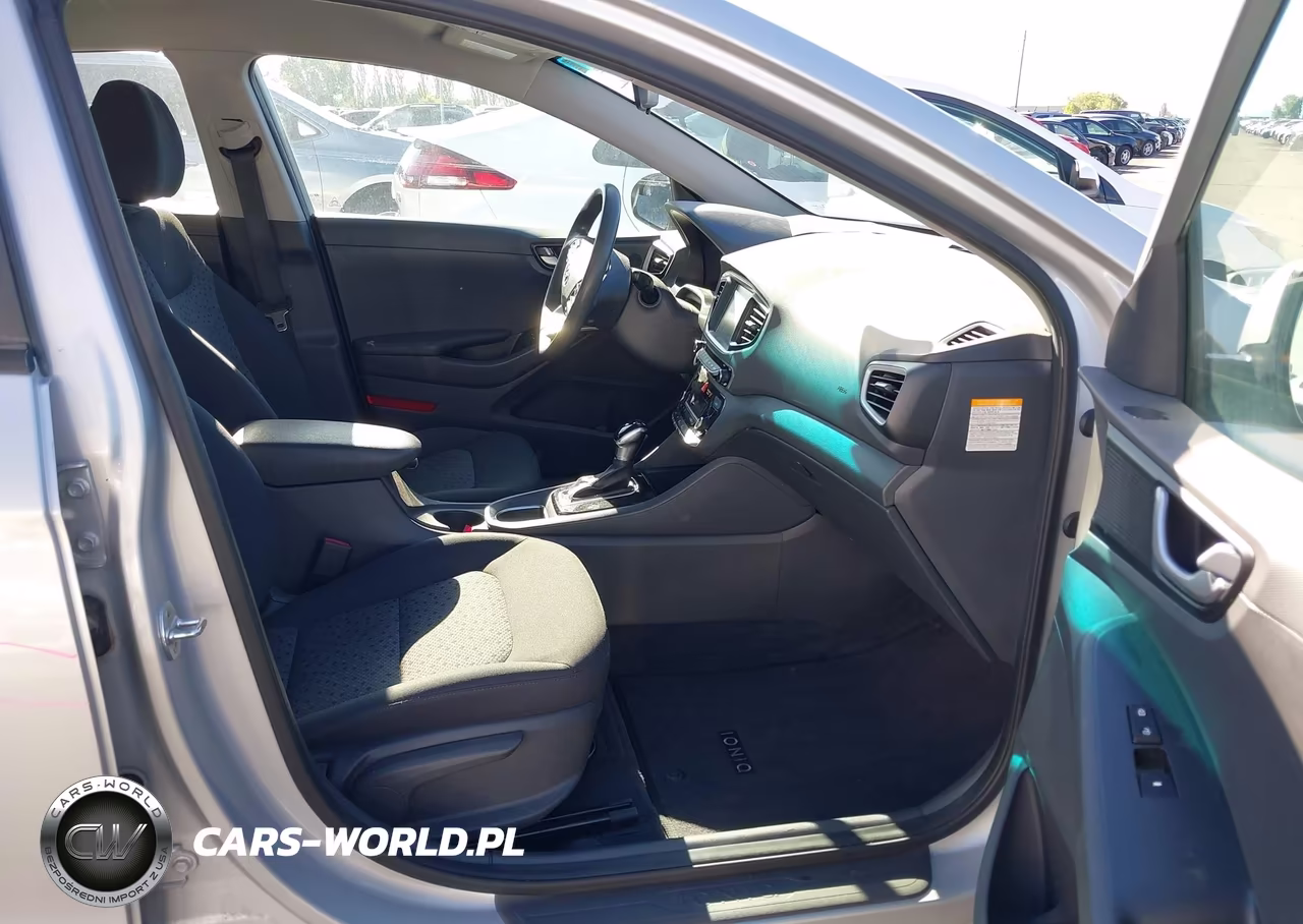 2019 Hyundai Ioniq Hybrid Blue VIN:KMHC65LC1KU158952 - 5