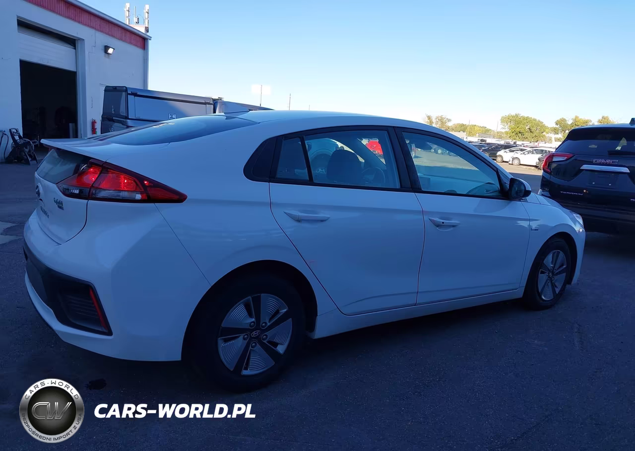2020 Hyundai Ioniq Hybrid Blue VIN:KMHC65LC7LU232909 - 13