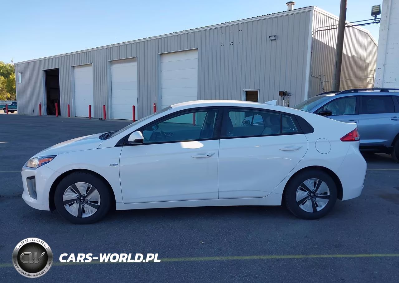 2020 Hyundai Ioniq Hybrid Blue VIN:KMHC65LC5LU233248 - 14