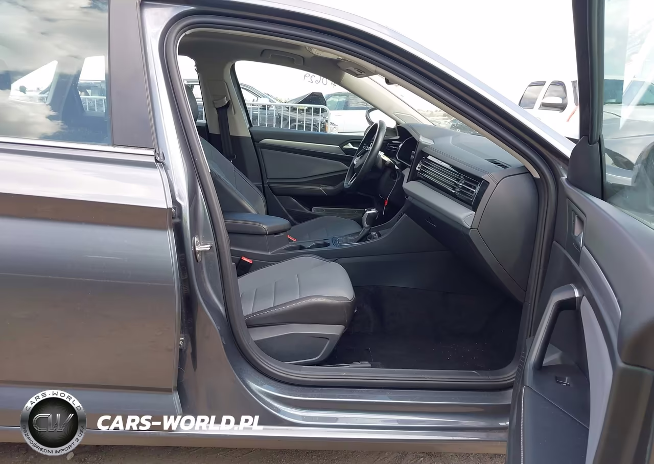2025 Volkswagen Jetta 1.5T Se VIN:3VW7X7BU4SM080404 - 5