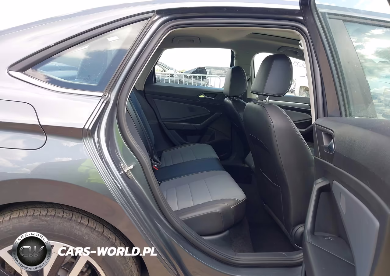 2025 Volkswagen Jetta 1.5T Se VIN:3VW7X7BU4SM080404 - 8