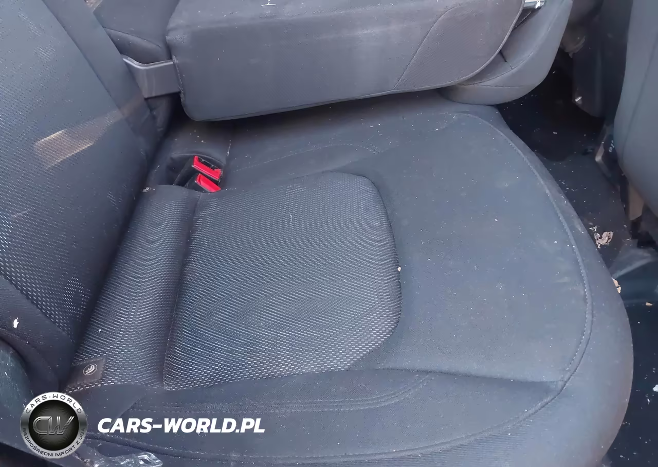 JEEP RENEGADE L VIN:ZACCJBBBXHPF35928 - 8