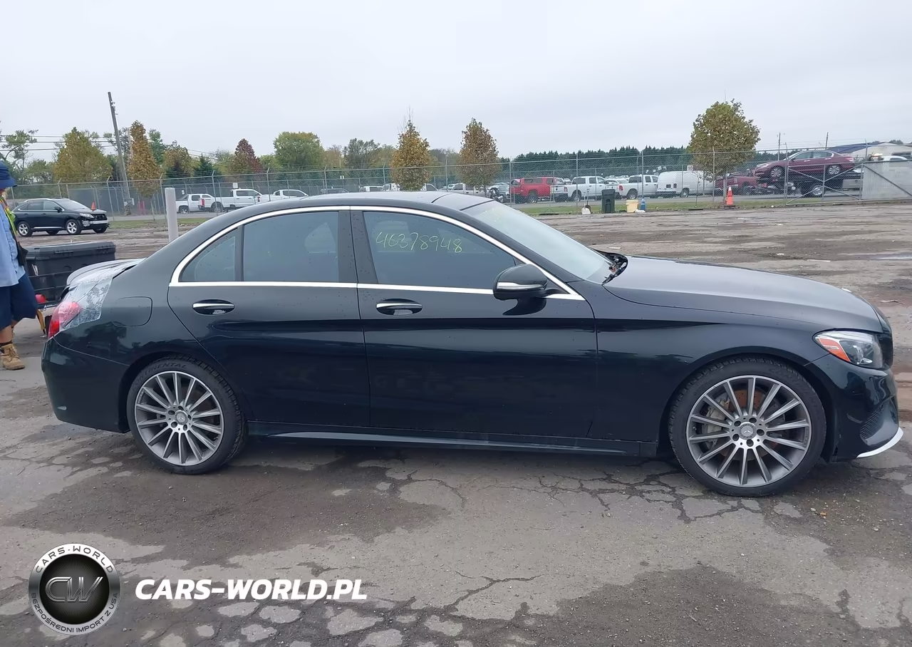 2015 Mercedes-Benz C 300 Sport 4Matic VIN:55SWF4KB1FU048954 - 13