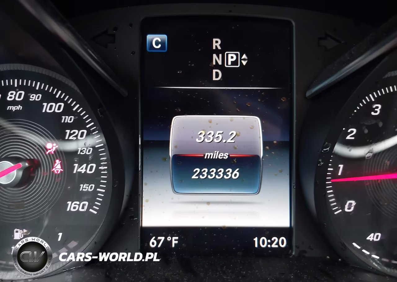 2015 Mercedes-Benz C 300 Sport 4Matic VIN:55SWF4KB1FU048954 - 15