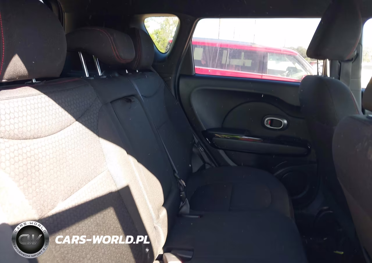 2015 Kia Soul + VIN:KNDJP3A51F7773913 - 8