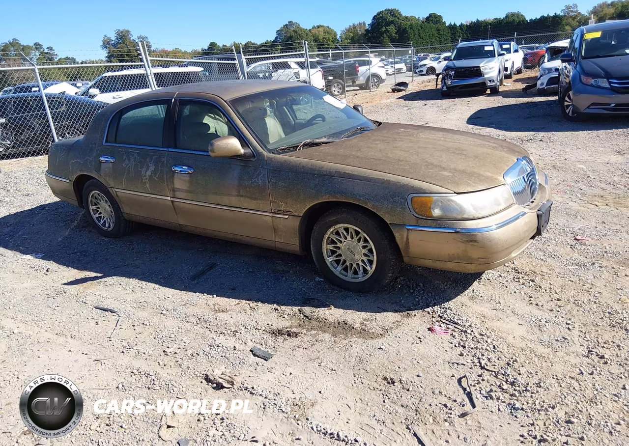 1998 Lincoln Town Car Signature – zdjęcie 1 z 11
