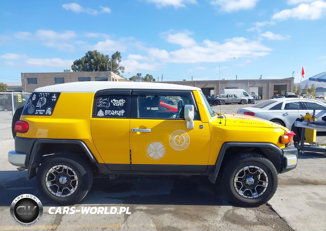 2007 Toyota Fj Cruiser VIN:JTEBU11F870096973 - 13