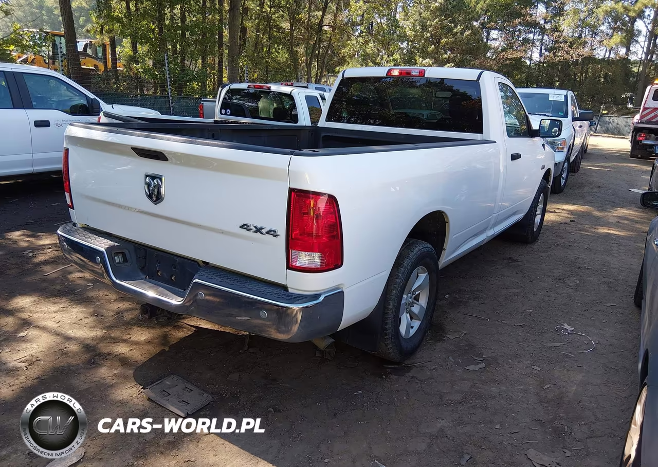 2019 Ram 1500 Classic Tradesman 4X4 8' Box VIN:3C6JR7DT3KG585749 - 4