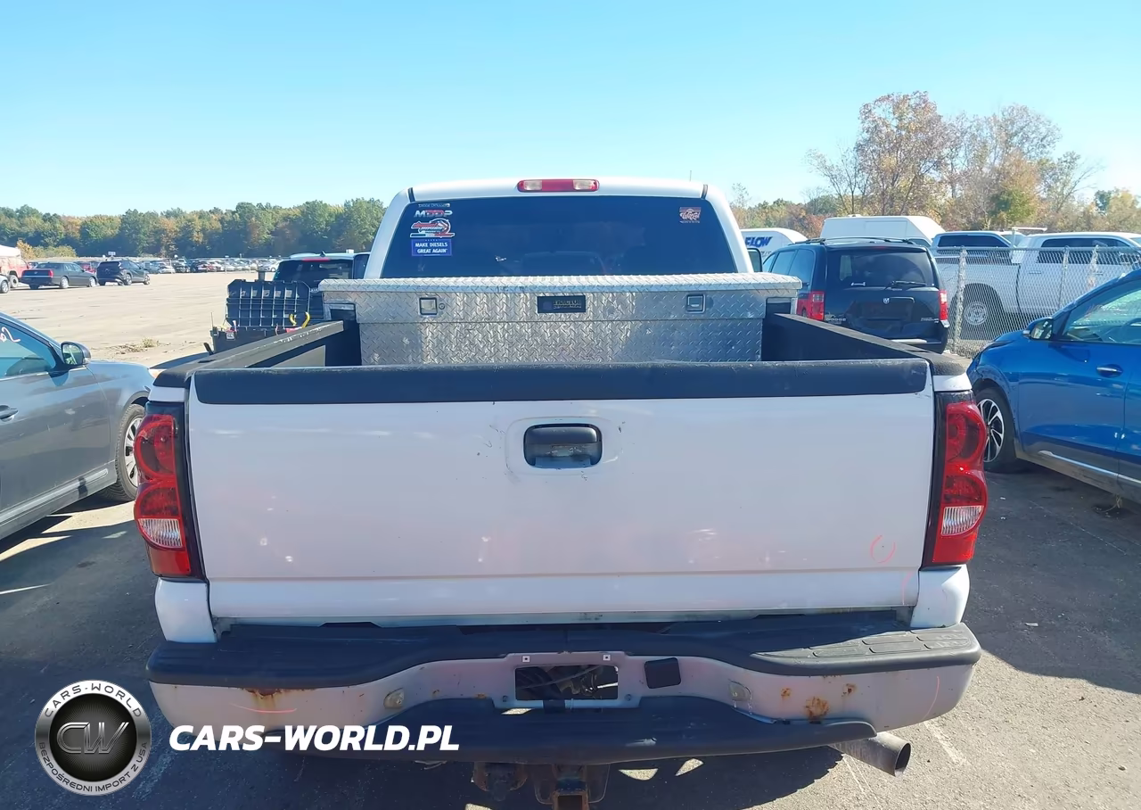 2007 Chevrolet Silverado 2500Hd Classic Work Truck VIN:1GCHK29D97E151866 - 17